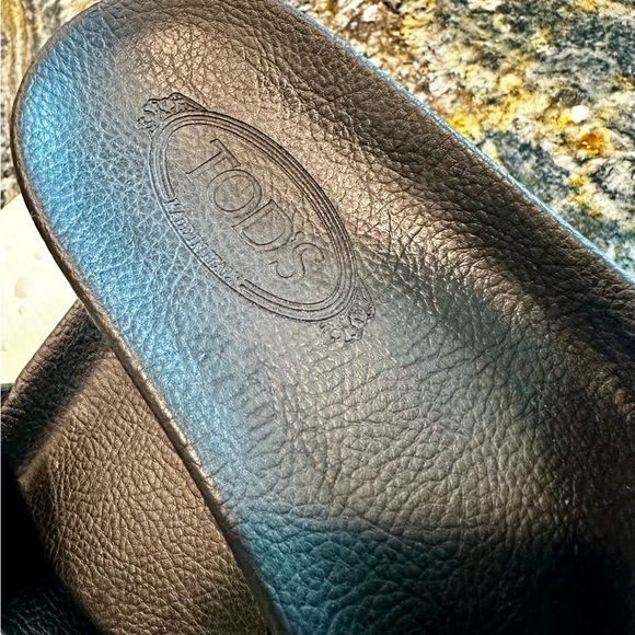 Men’s TOD’S Slides - Picture 5 of 7